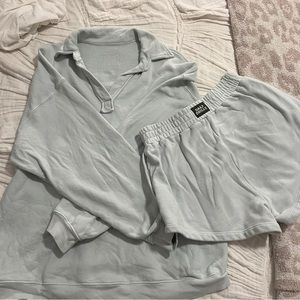 Daily Drills “Surf” Blue Collared Crew & Super Short Sweat Set